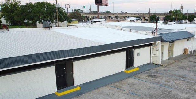 1104 Stumpf Bl, Gretna