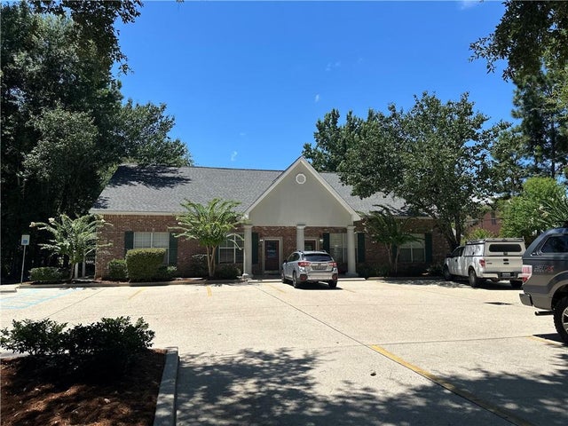 1330 Park Drive, Mandeville