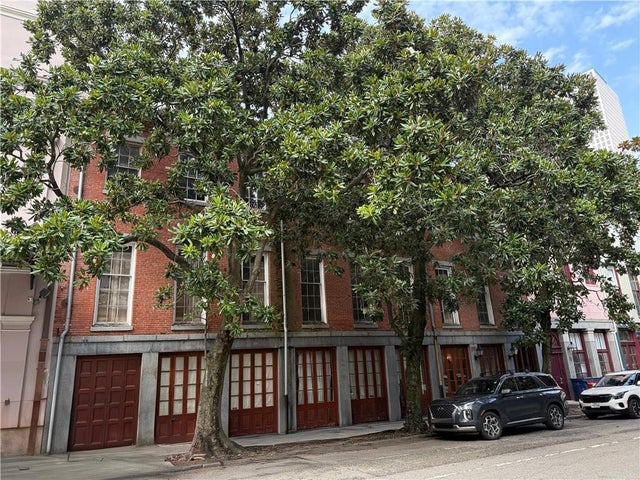 416 Gravier Street, New Orleans