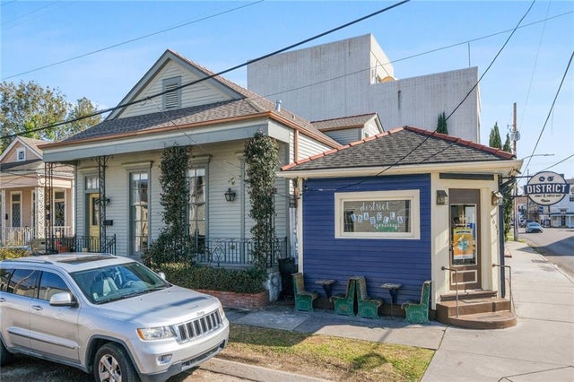 5631 Magazine Street, New Orleans