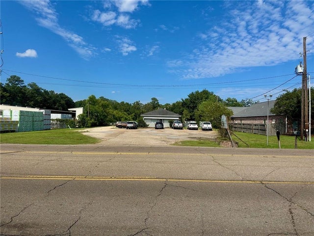 1160 Highway 51 N Hy, Ponchatoula