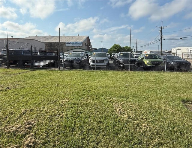 1301 Veterans Bl, Kenner