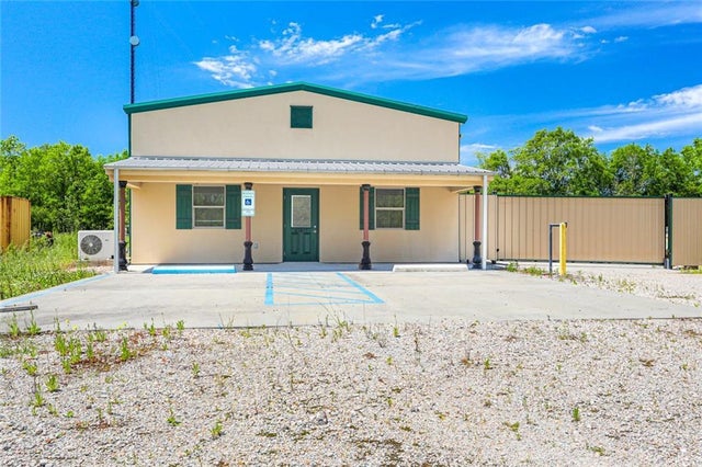 45077 Coleman Road, Robert