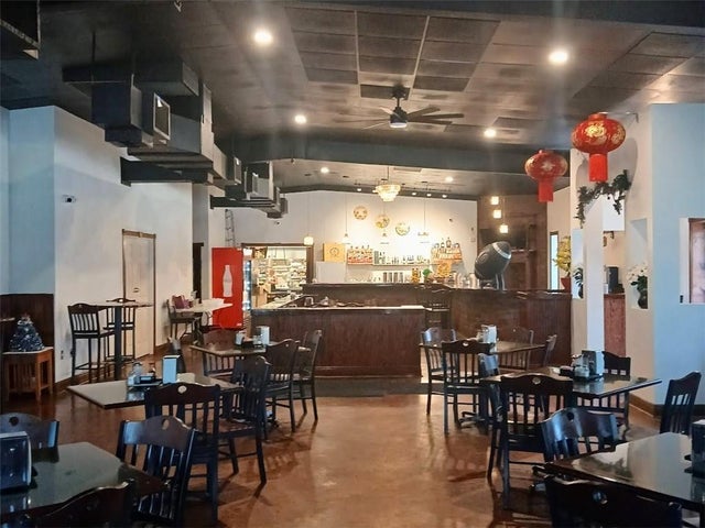 1530 E Judge Perez Drive, Chalmette