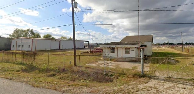 602 Engineers Road, Belle Chasse