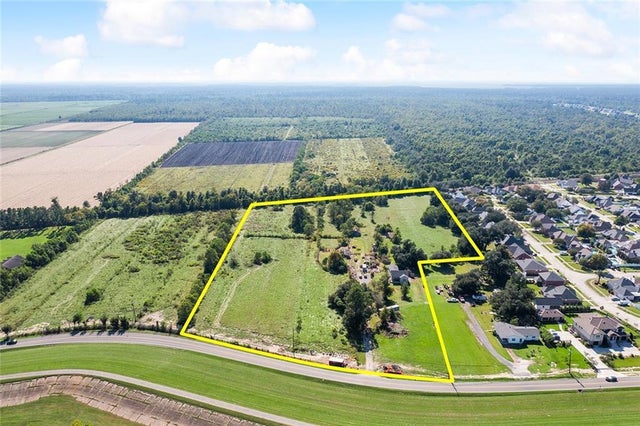 14341 River Road, Hahnville