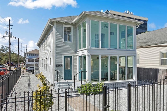 2600-02 General Pershing Street, New Orleans