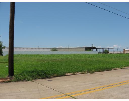 Macarthur, Alexandria