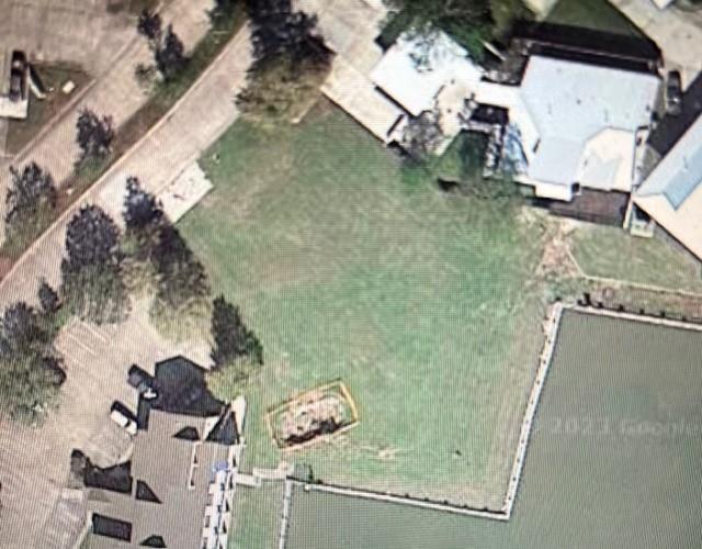 235 Antibes West Street, Mandeville