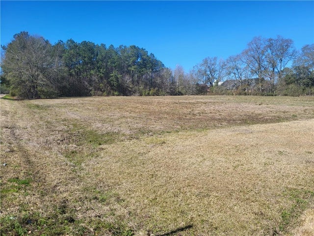 41605 Veterans Av, Hammond