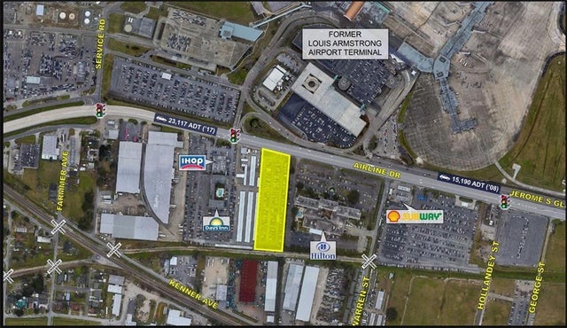 851 Airline Drive, Kenner