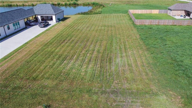 2471 E Bellevue Lakes Street, Paulina