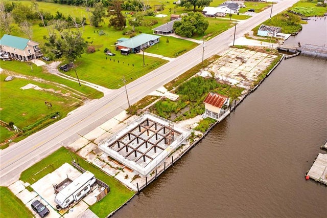 5701,03,07 Highway 56, Chauvin