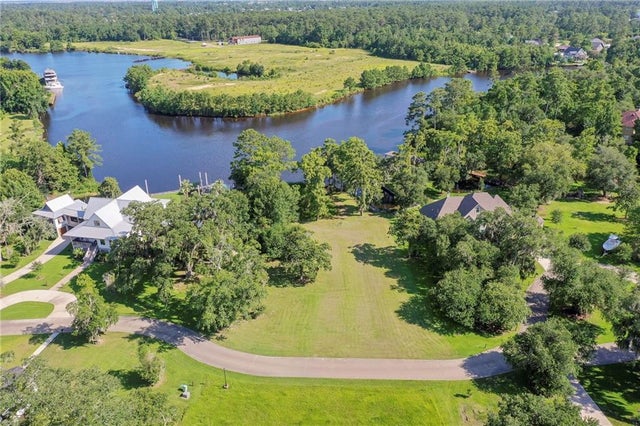 150 Serenity Drive, Slidell