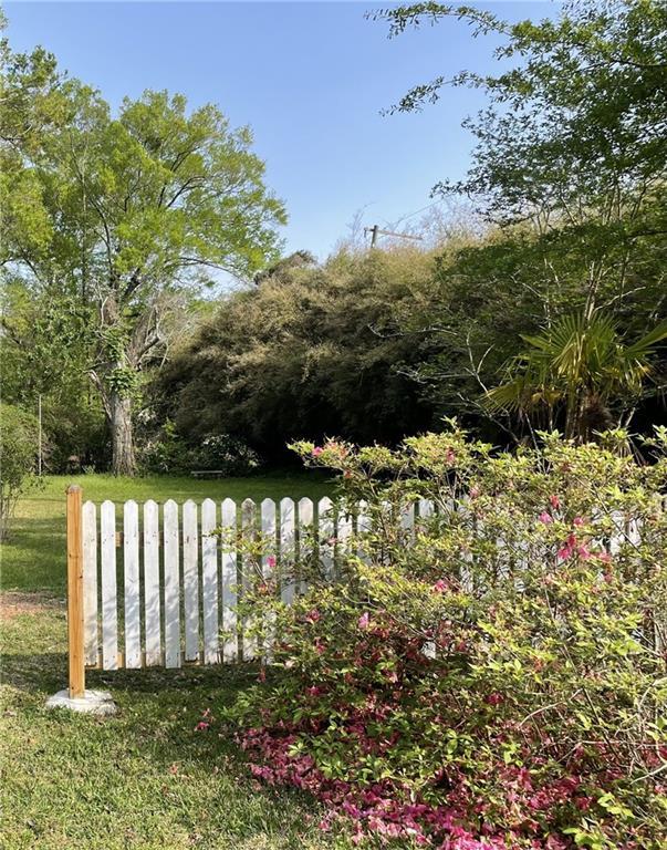 2221 Monroe Street, Mandeville