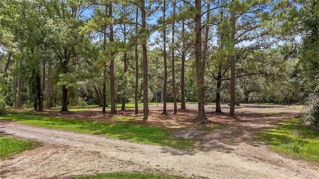 745 Brewster Road, Madisonville