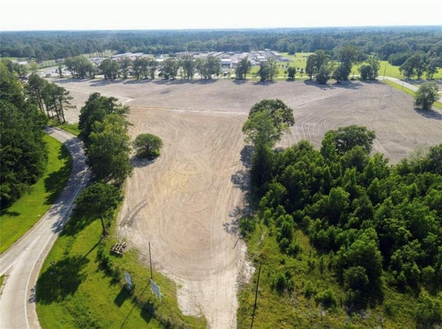 Pumpkin Center Road, Hammond