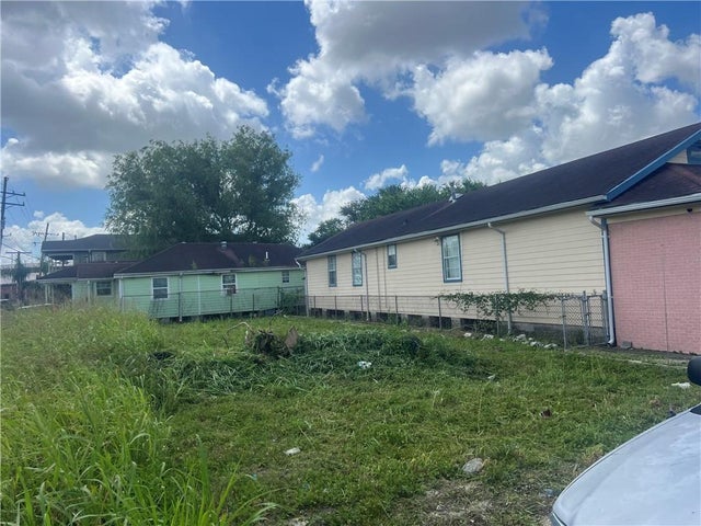 1504 S White Street, New Orleans