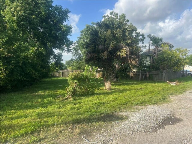 3211 Dahlia Wlk, New Orleans