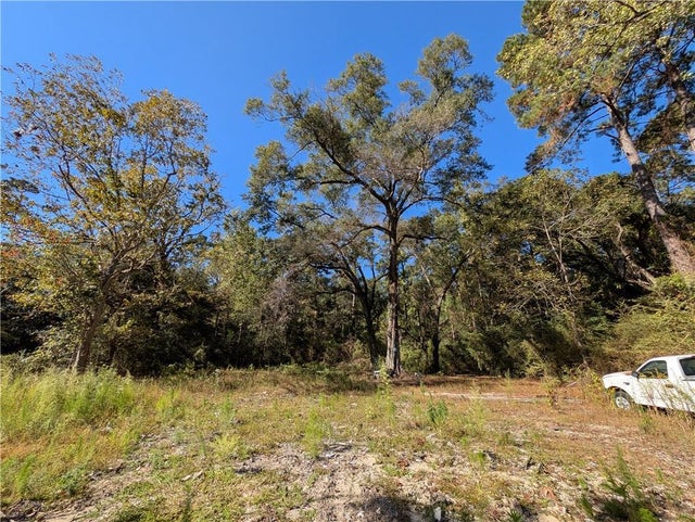 210 Galatas Road, Madisonville