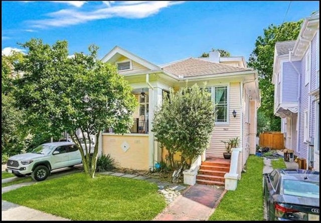 7927 Oak Street, New Orleans