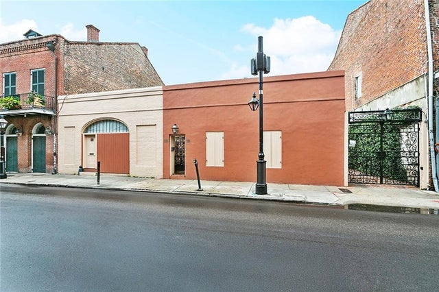 915 Chartres Street, New Orleans