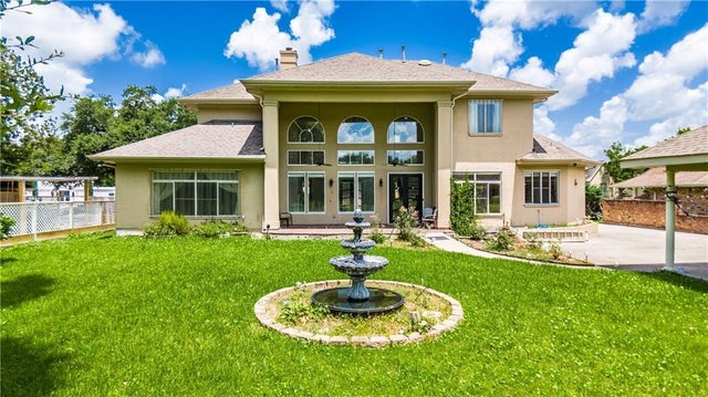 701 Fairfield Av, Gretna