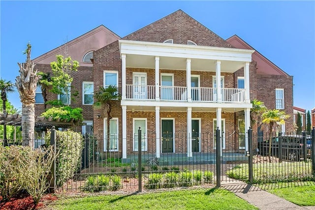 670 Allen Toussaint Bl, New Orleans