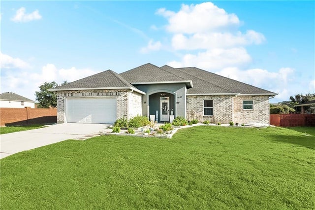 1837 Lake Superior Drive, Harvey