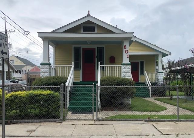 601 Huey P Long Av, Gretna