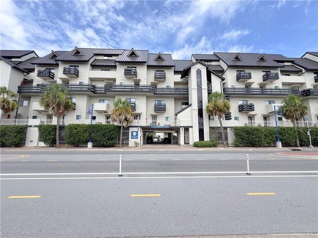 7300 Lakshore Drive 16, New Orleans