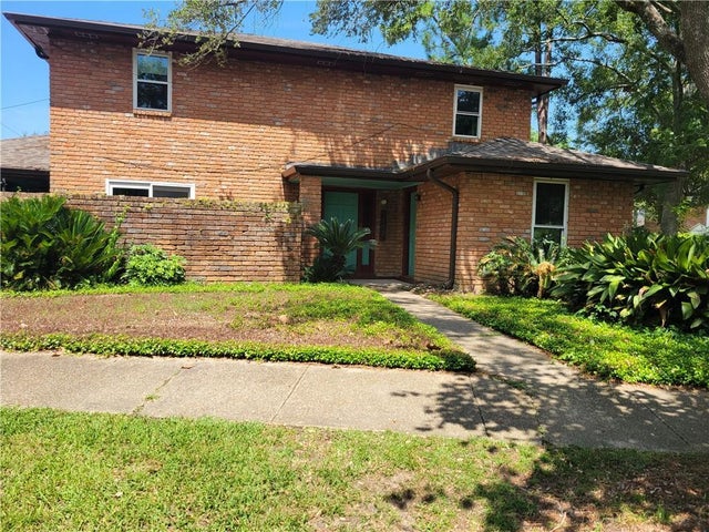 112 Hazel Drive, River Ridge