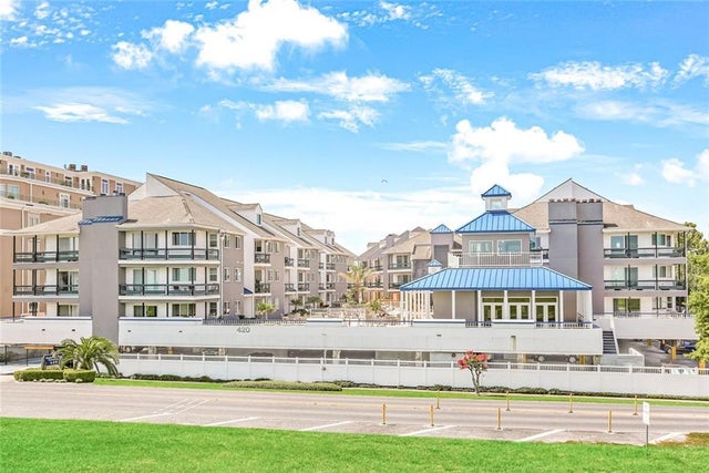 420 Metairie Hammond Hy 310, Metairie