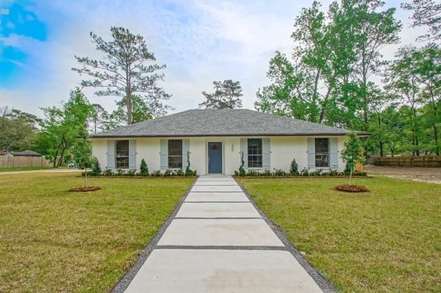 200 Chestnut Street, Mandeville