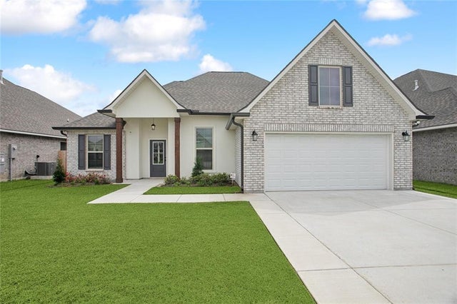 1421 Zachery Court, Covington