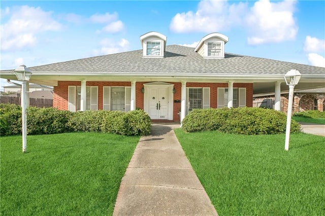 1701 Live Oak Street, Metairie