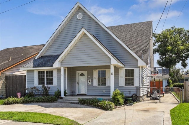 661 E William David Pk, Metairie