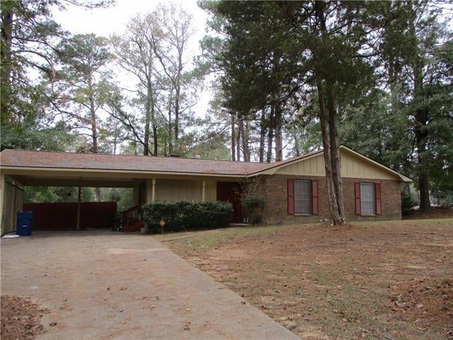 308 Holiday Cr, Pineville