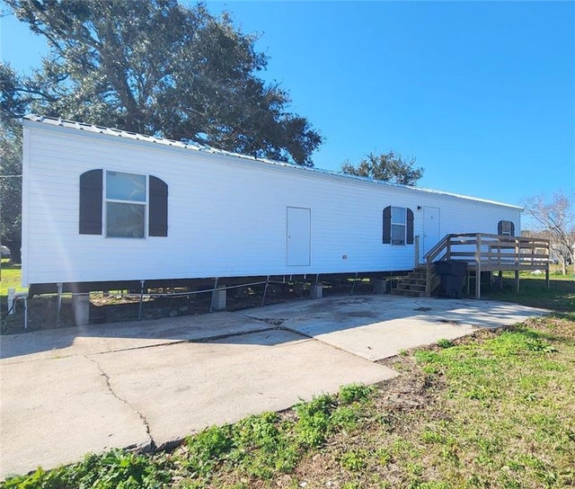 122 North Street, Port Sulphur