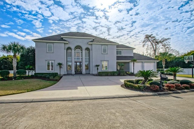 132 Pine Valley Drive, New Orleans