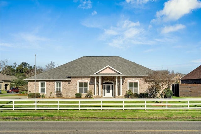 11182 River Road, St Rose