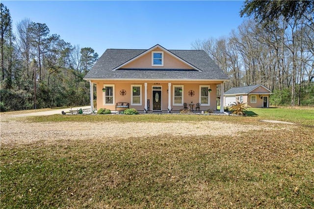 51131 Highway 445, Loranger