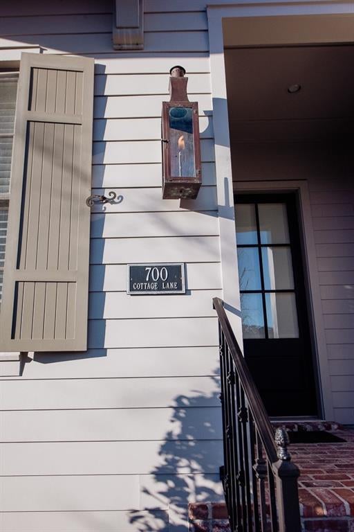 700 Cottage Lane, Covington