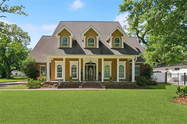 161 Avenue Of Oaks, Destrehan