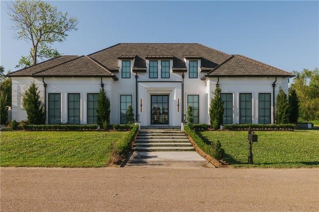 317 Cypress Crossing Drive, Belle Chasse