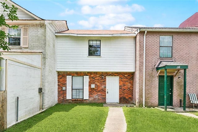 27 Pinewood Court, New Orleans