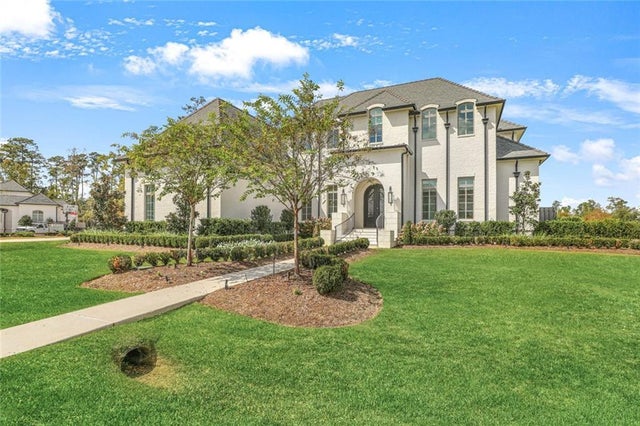 200 Oleander Court, Mandeville