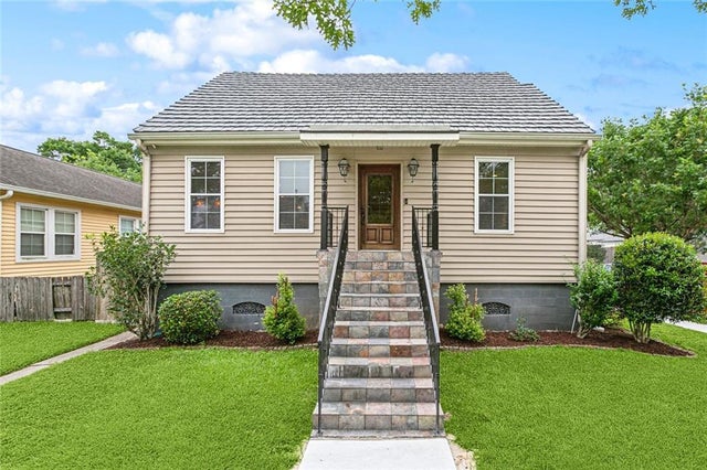 5878 General Diaz Street, New Orleans