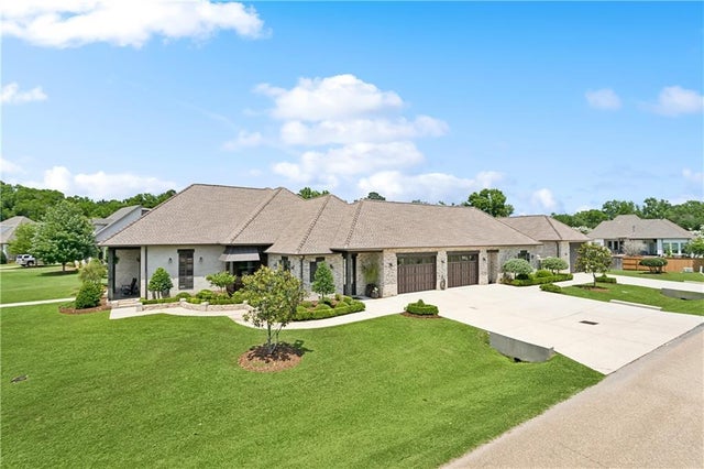 500 Tallow Tree Drive, Madisonville