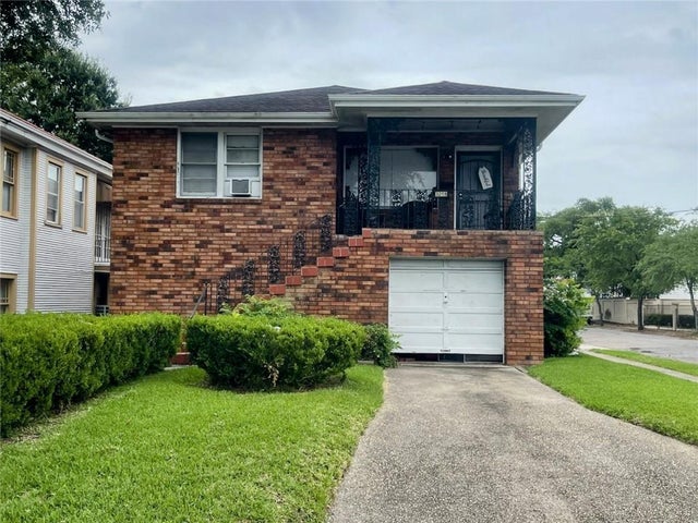 3218 Gentilly Bl, New Orleans